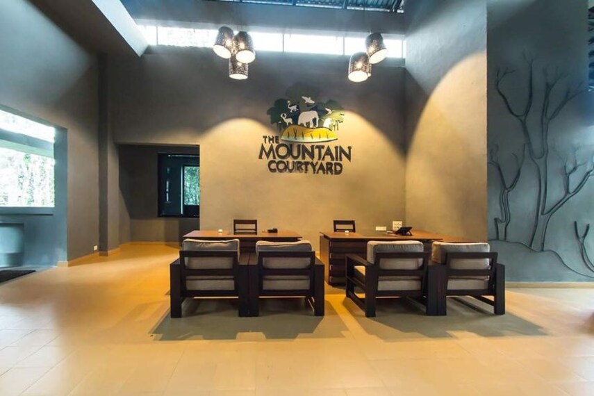 The Mountain Courtyard-1